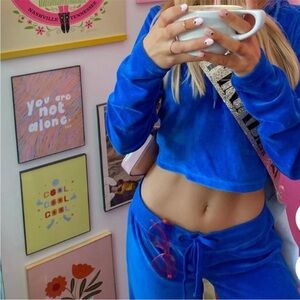 Blue velour velvet tracksuit low rise Y2K Urban Outfitters iets frans